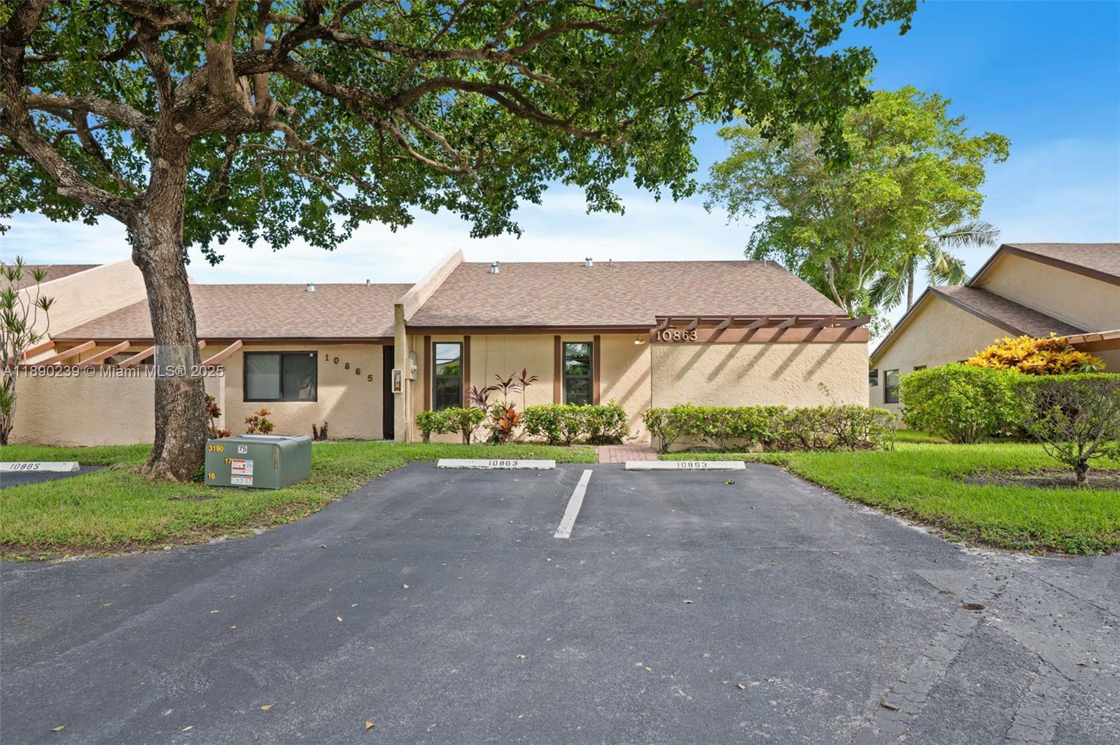 10863 NW 30th Pl #384
