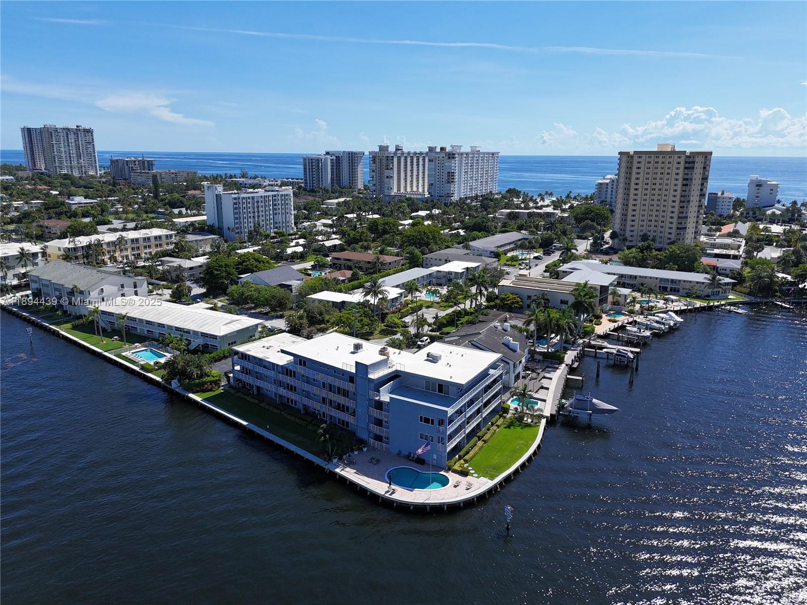 1201 S Riverside Dr #301