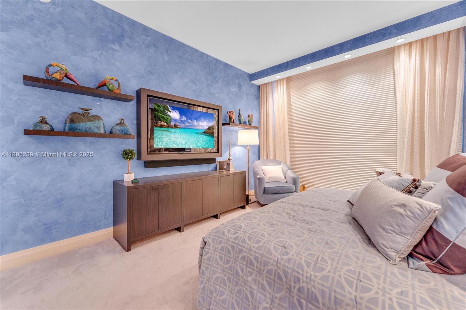 image Continuum On South Beach16