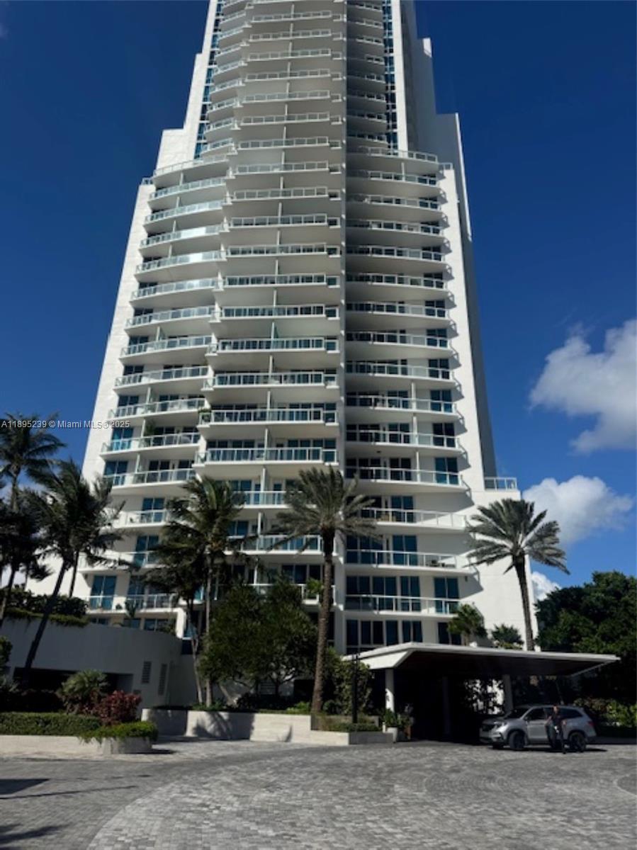 image Continuum On South Beach1