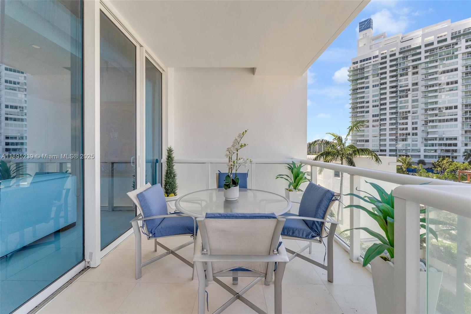 image Continuum On South Beach30