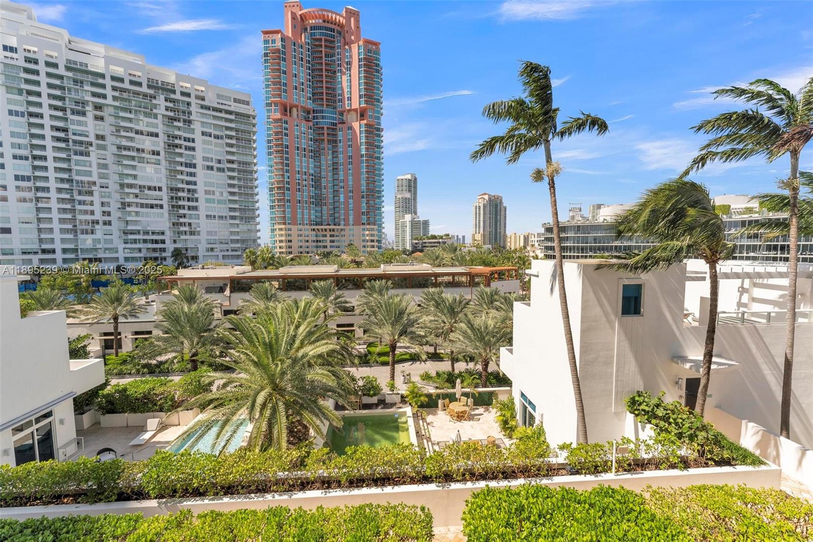 image Continuum On South Beach31