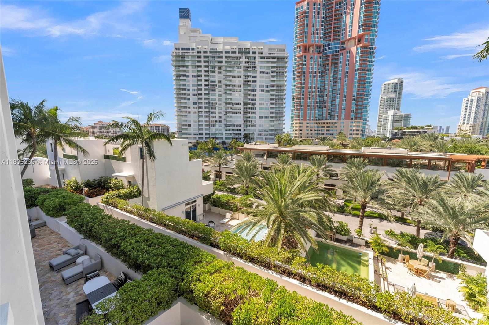 image Continuum On South Beach32