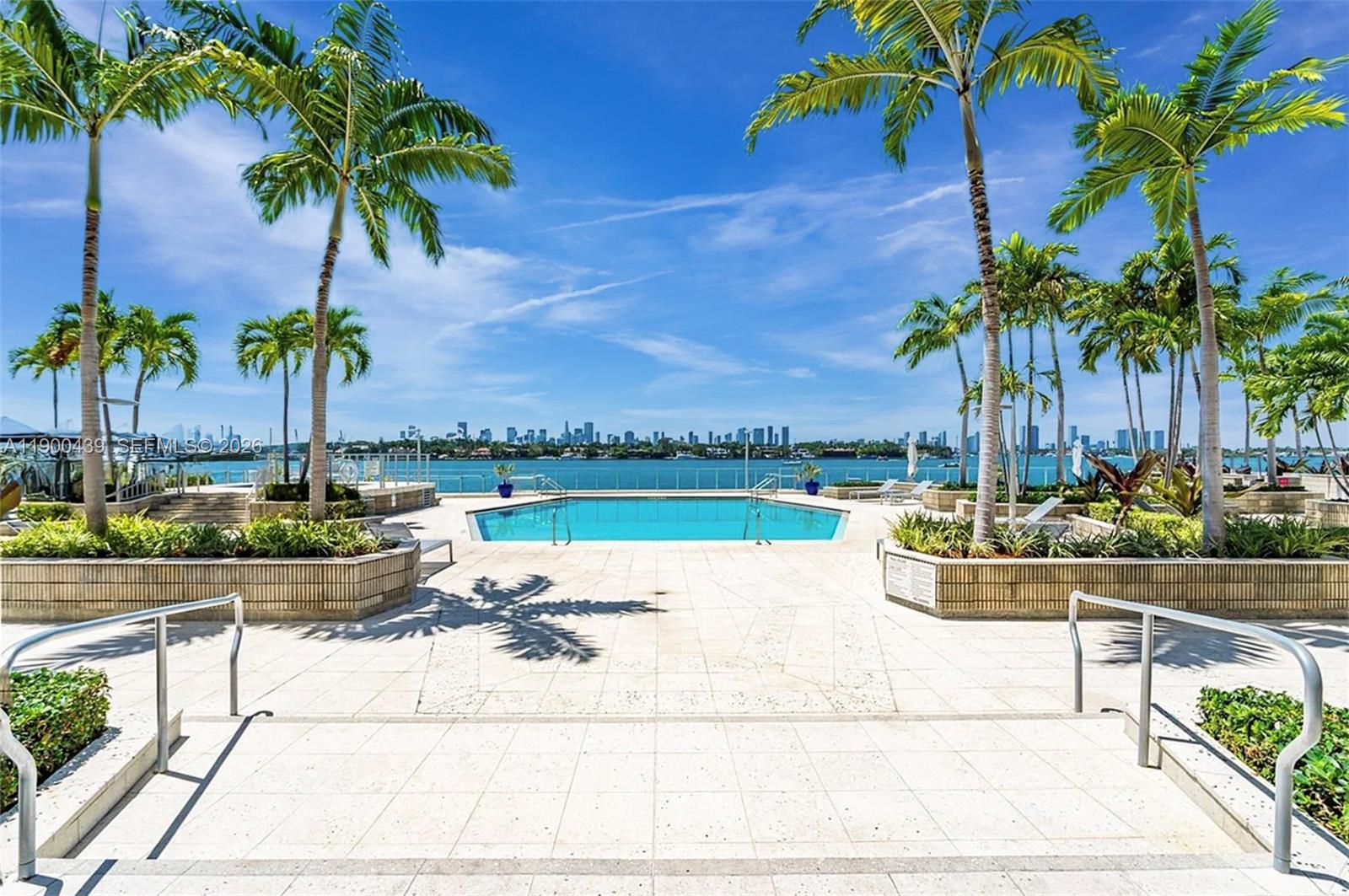 image South Bay Club41