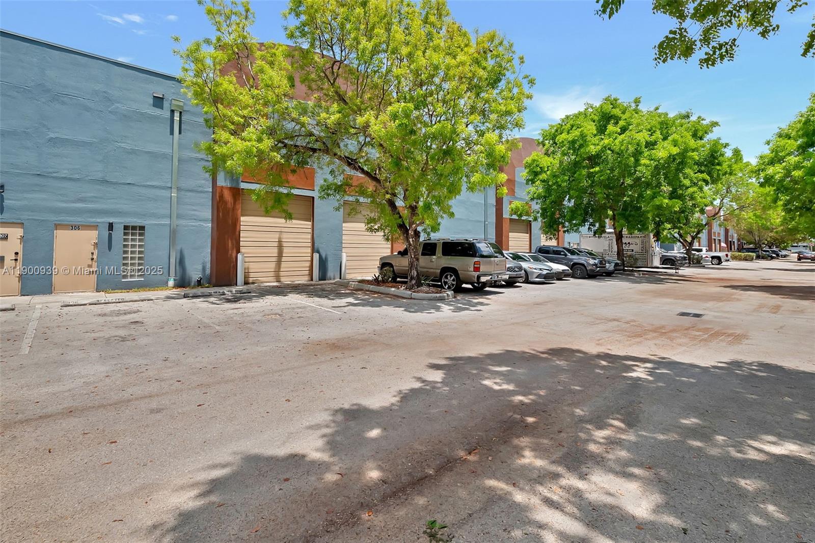 20200 NW 2nd Ave #C6