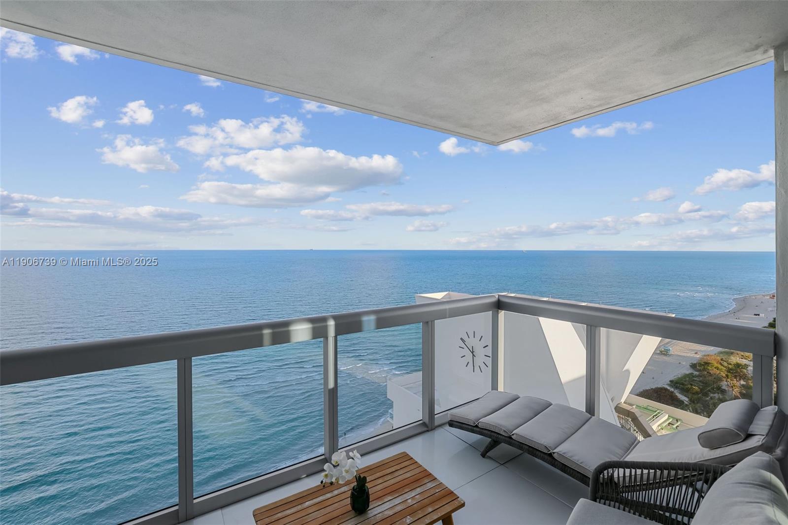 6899 Collins Ave #2208 Miami Beach, FL 33141