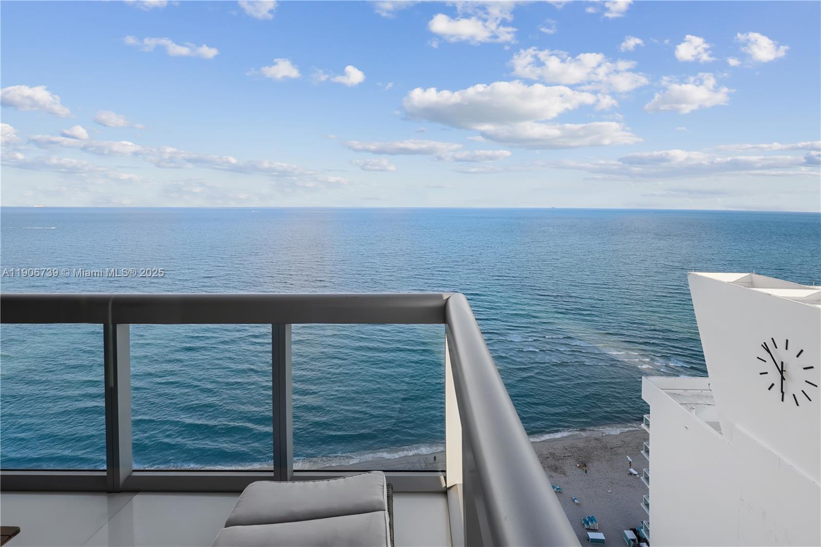 6899 Collins Ave #2208 Miami Beach, FL 33141