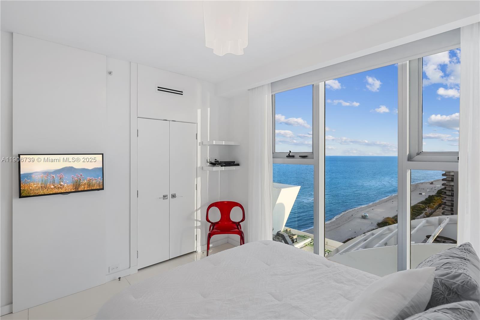 6899 Collins Ave #2208 Miami Beach, FL 33141