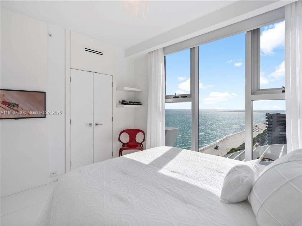 6899 Collins Ave #2208 Miami Beach, FL 33141