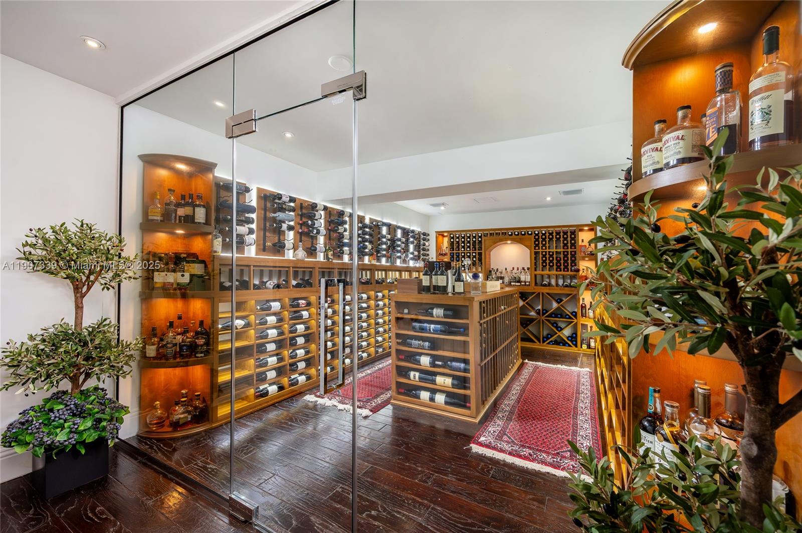 612 Catalonia Ave Coral Gables, FL 33134