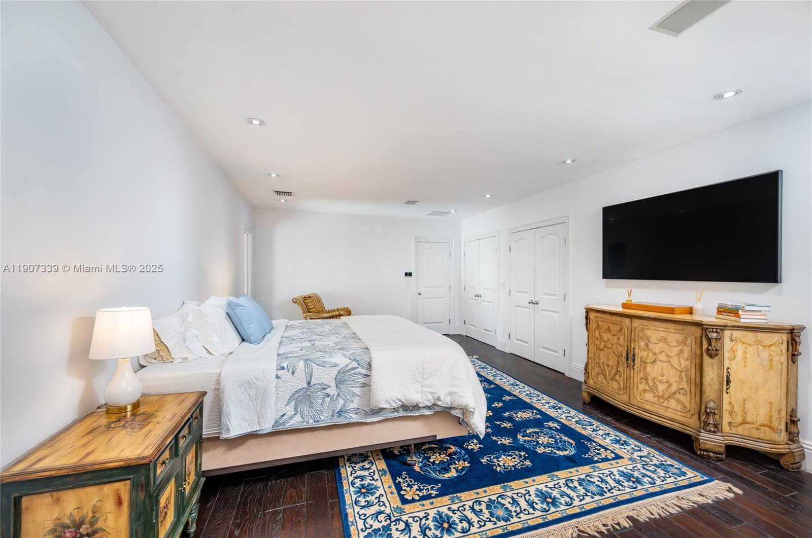 612 Catalonia Ave Coral Gables, FL 33134