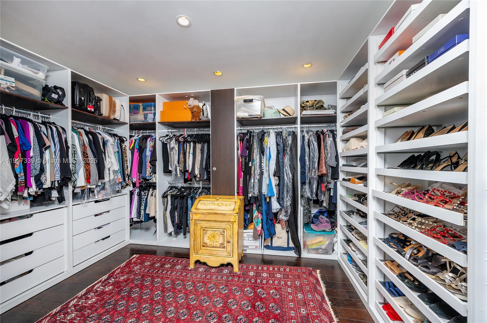 612 Catalonia Ave Coral Gables, FL 33134