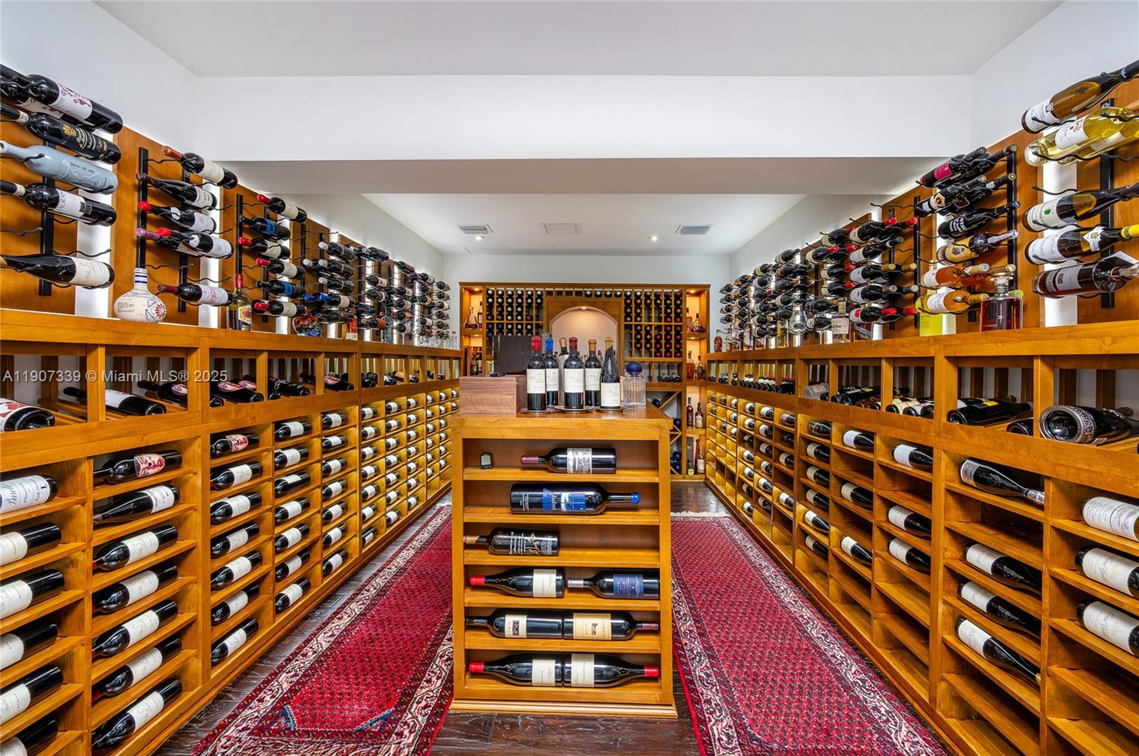 612 Catalonia Ave Coral Gables, FL 33134