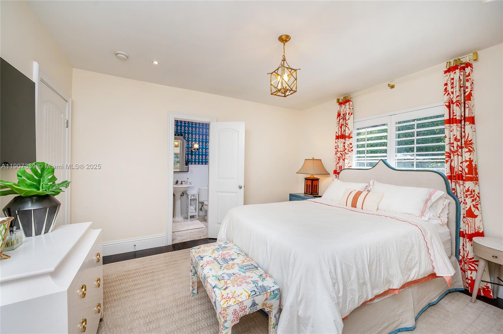 612 Catalonia Ave Coral Gables, FL 33134