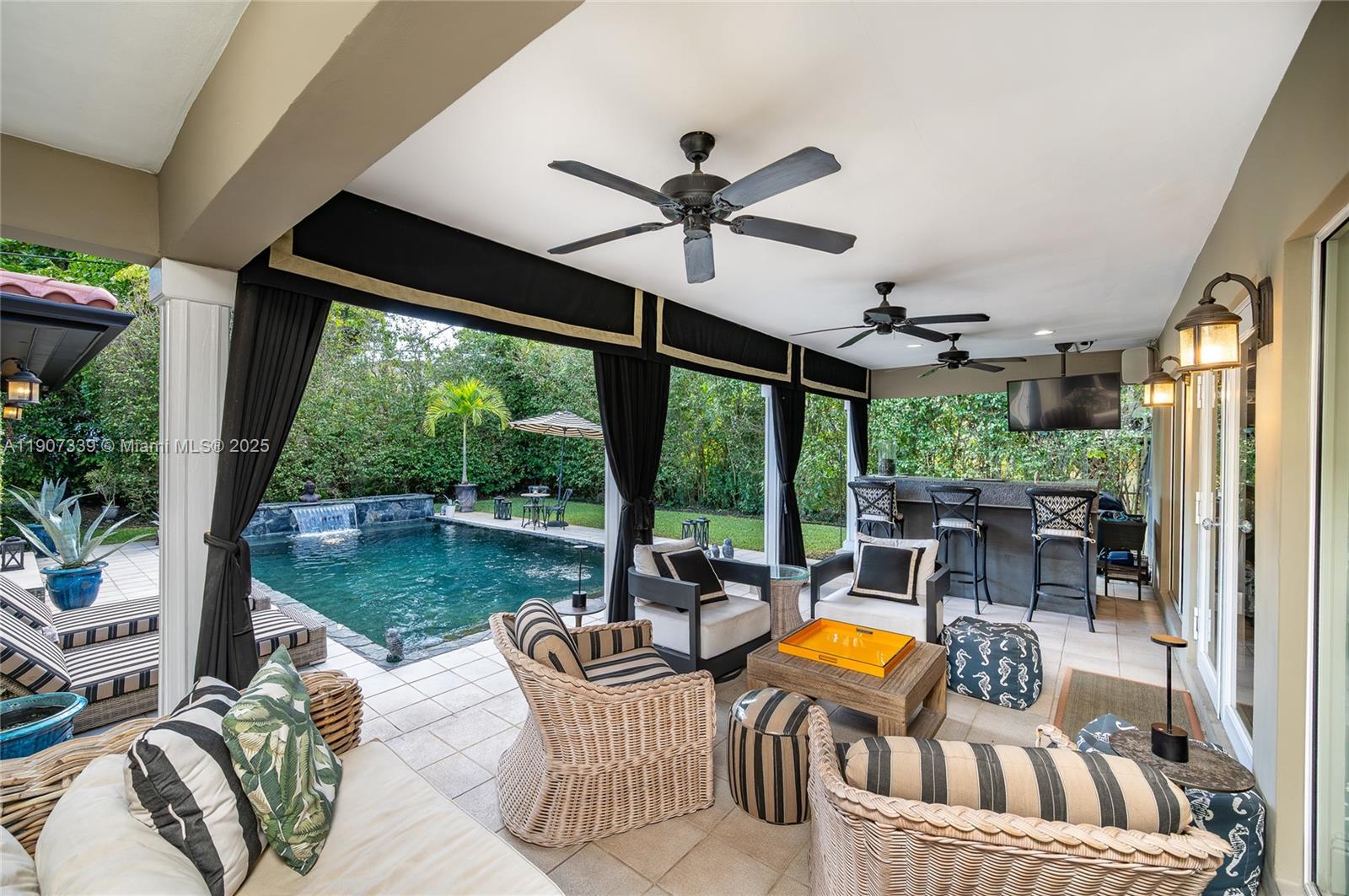 612 Catalonia Ave Coral Gables, FL 33134