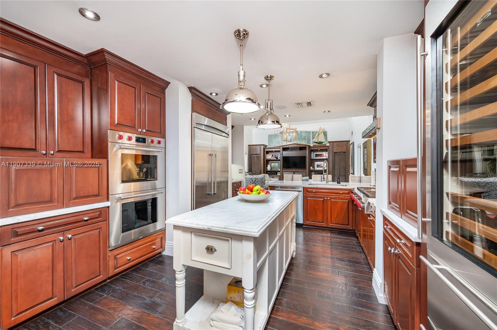 612 Catalonia Ave Coral Gables, FL 33134