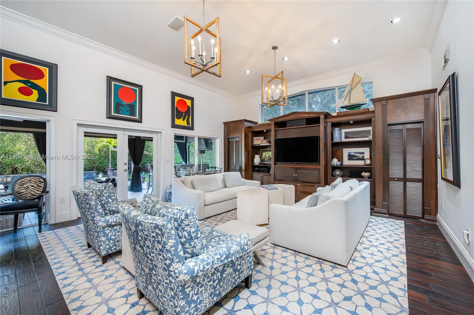 612 Catalonia Ave Coral Gables, FL 33134