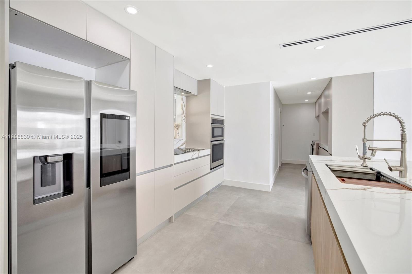 1448 NE 57th Pl Fort Lauderdale, FL 33334