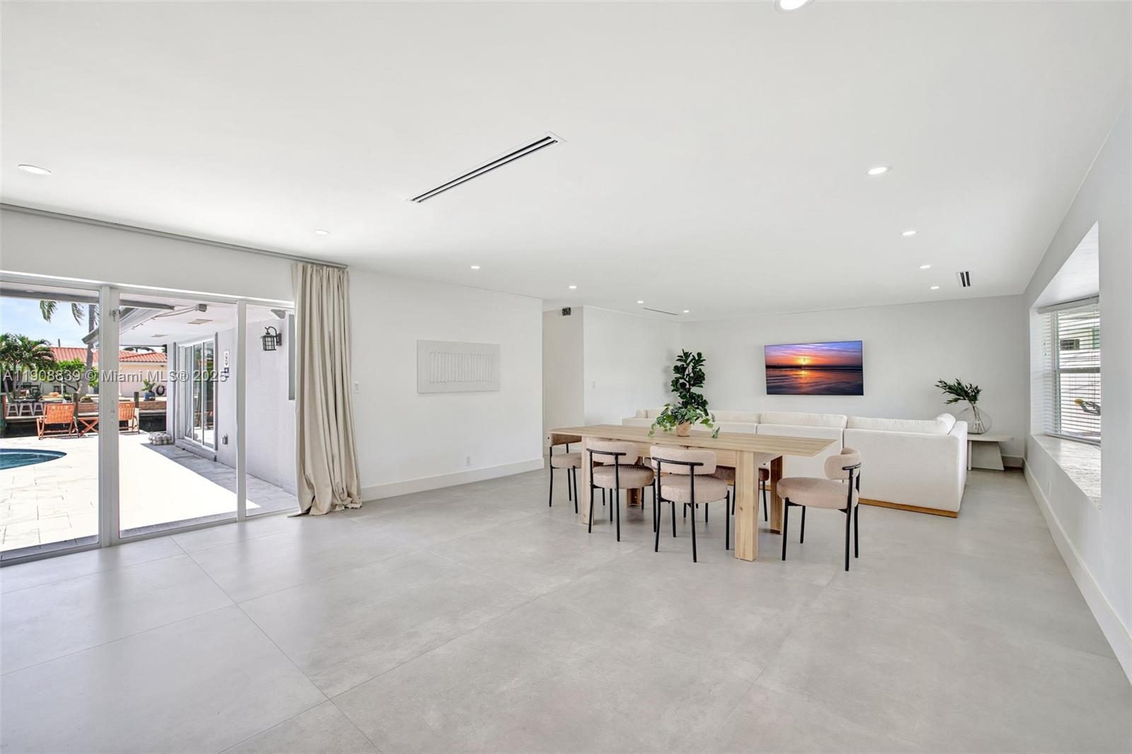 1448 NE 57th Pl Fort Lauderdale, FL 33334