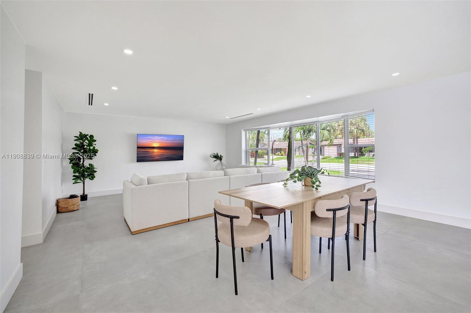 1448 NE 57th Pl Fort Lauderdale, FL 33334