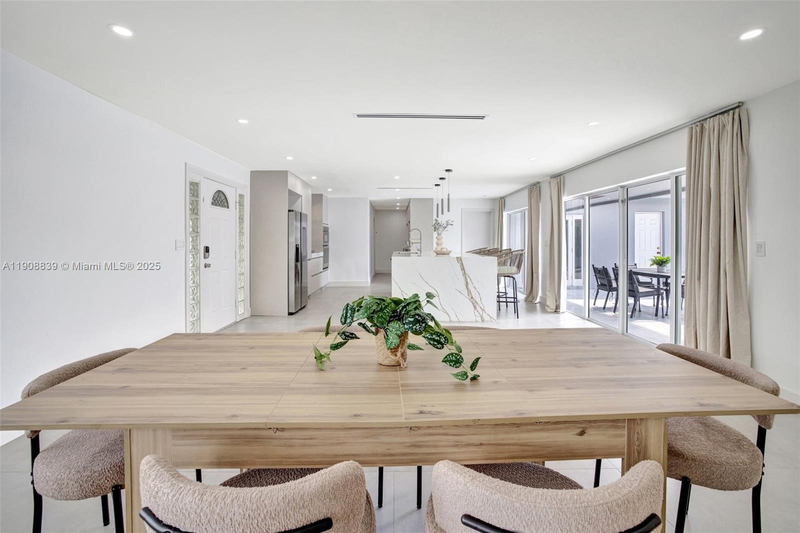 1448 NE 57th Pl Fort Lauderdale, FL 33334