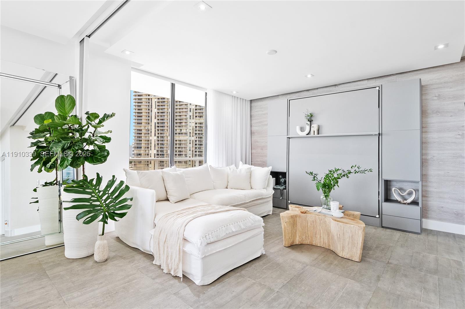 image Hamptons West10