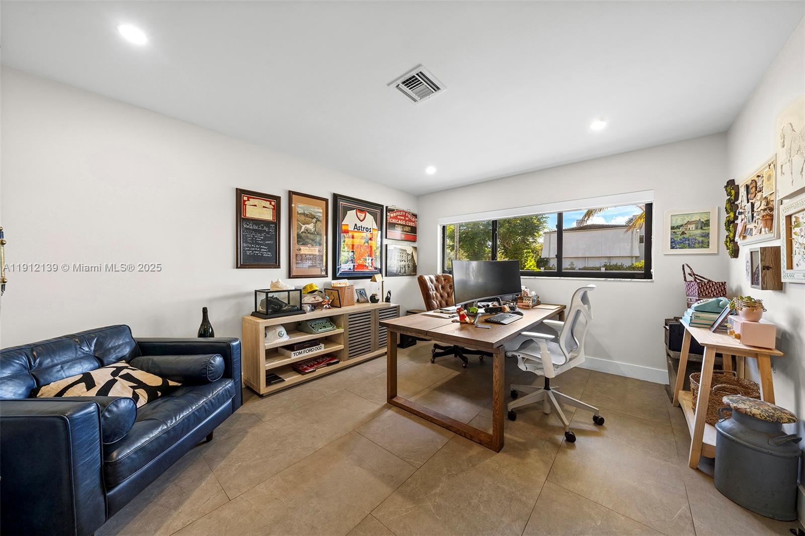 419 Alamanda Dr Hallandale Beach, FL 33009