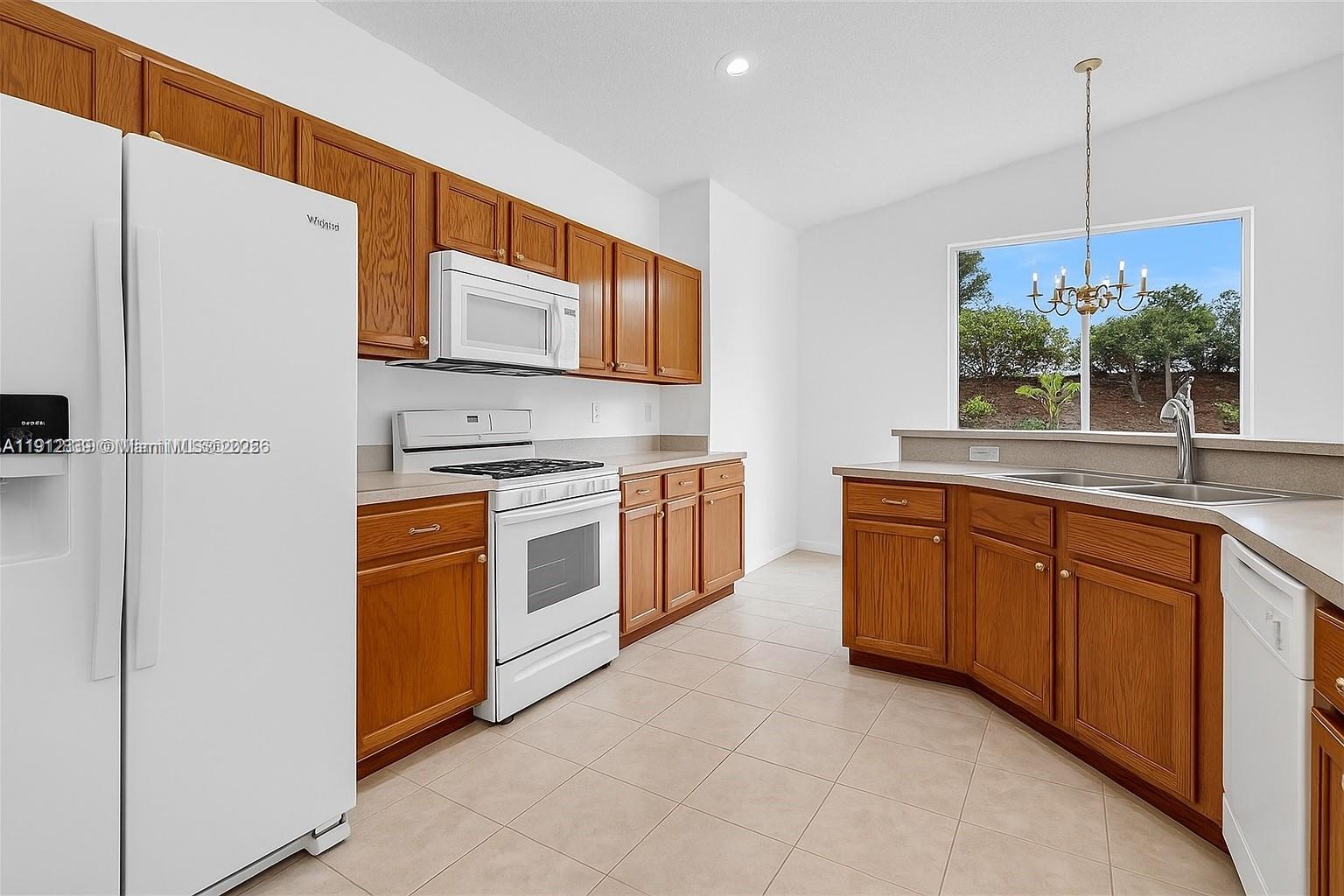 6231 SW 195th Ave Pembroke Pines, FL 33332