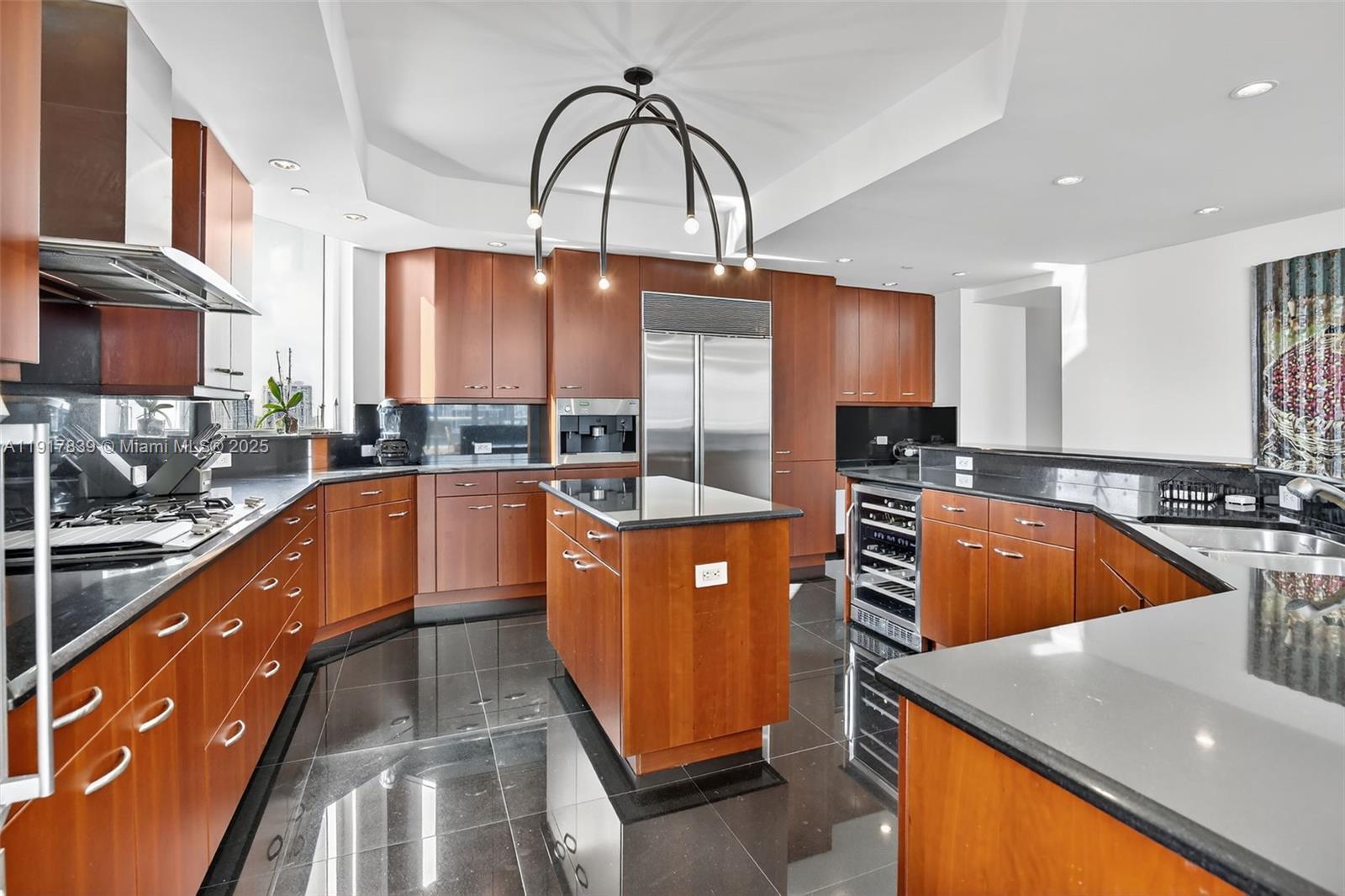 6000 Island Blvd #1208 Aventura, FL 33160