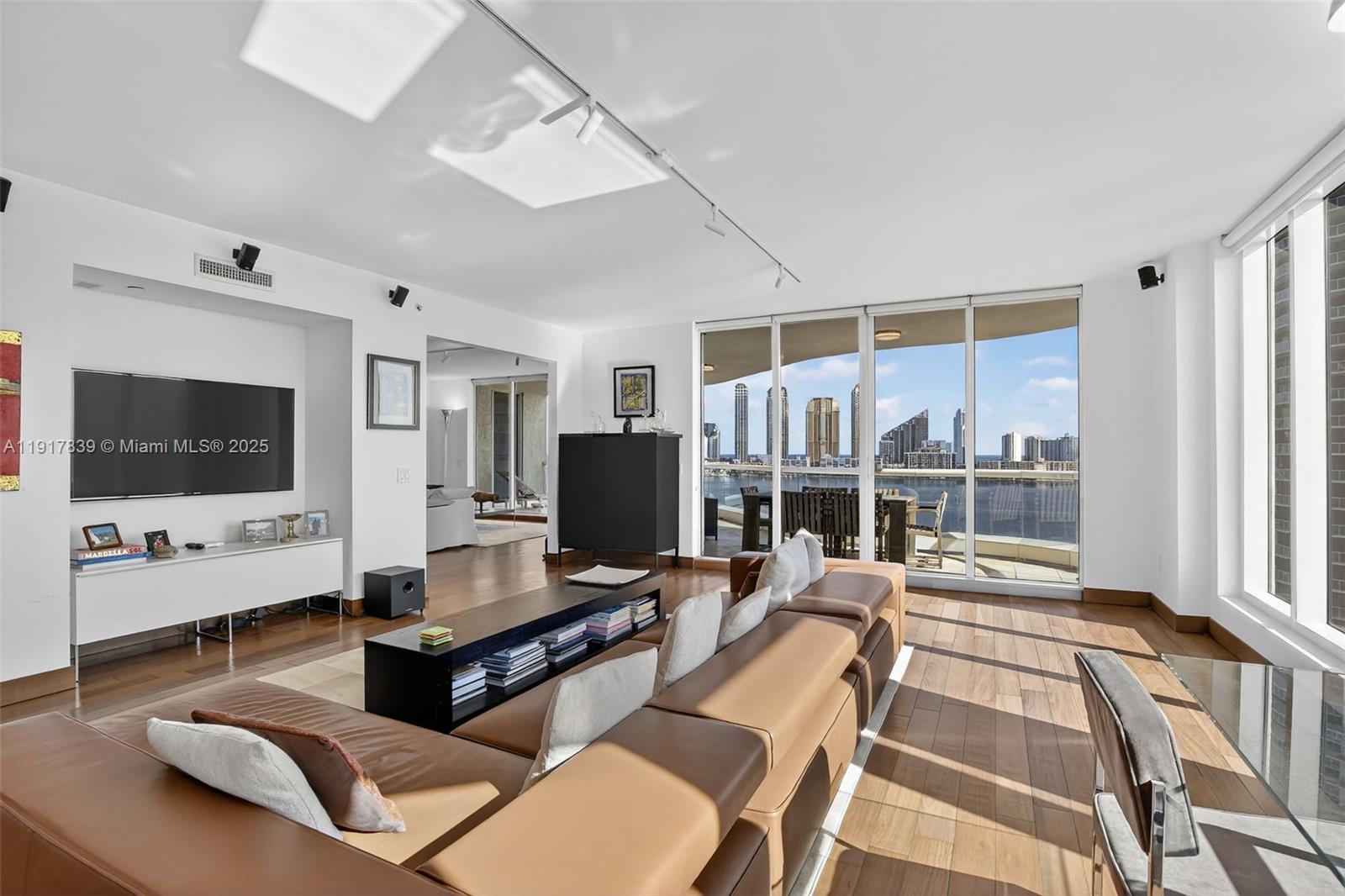 6000 Island Blvd #1208 Aventura, FL 33160