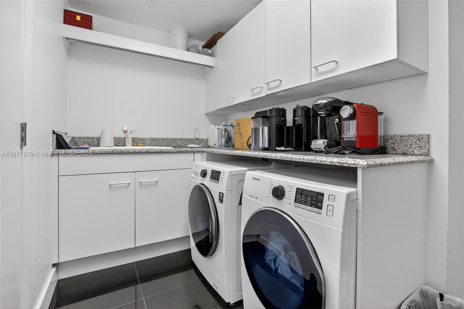 6000 Island Blvd #1208 Aventura, FL 33160