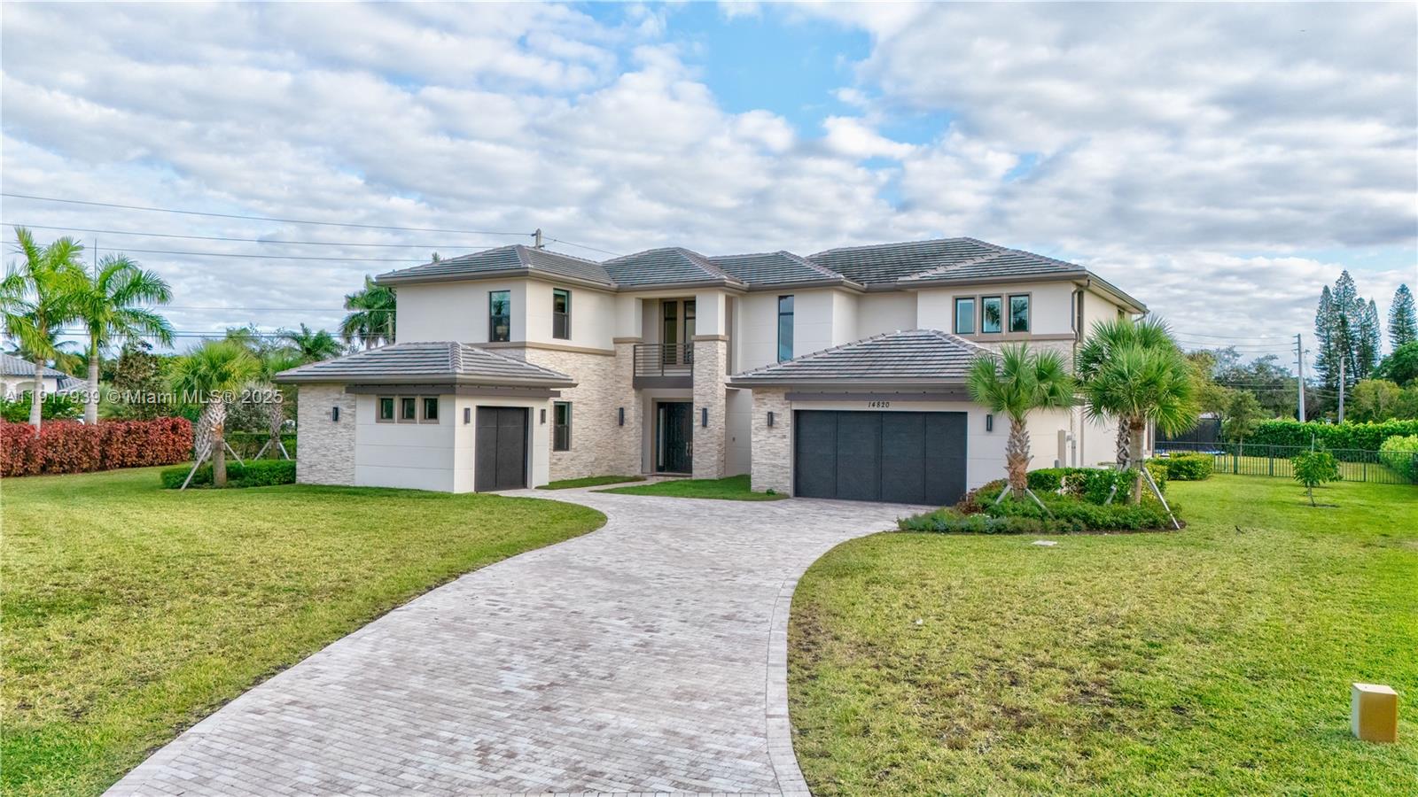 14820 Millstone Rnch Dr Davie, FL 33331