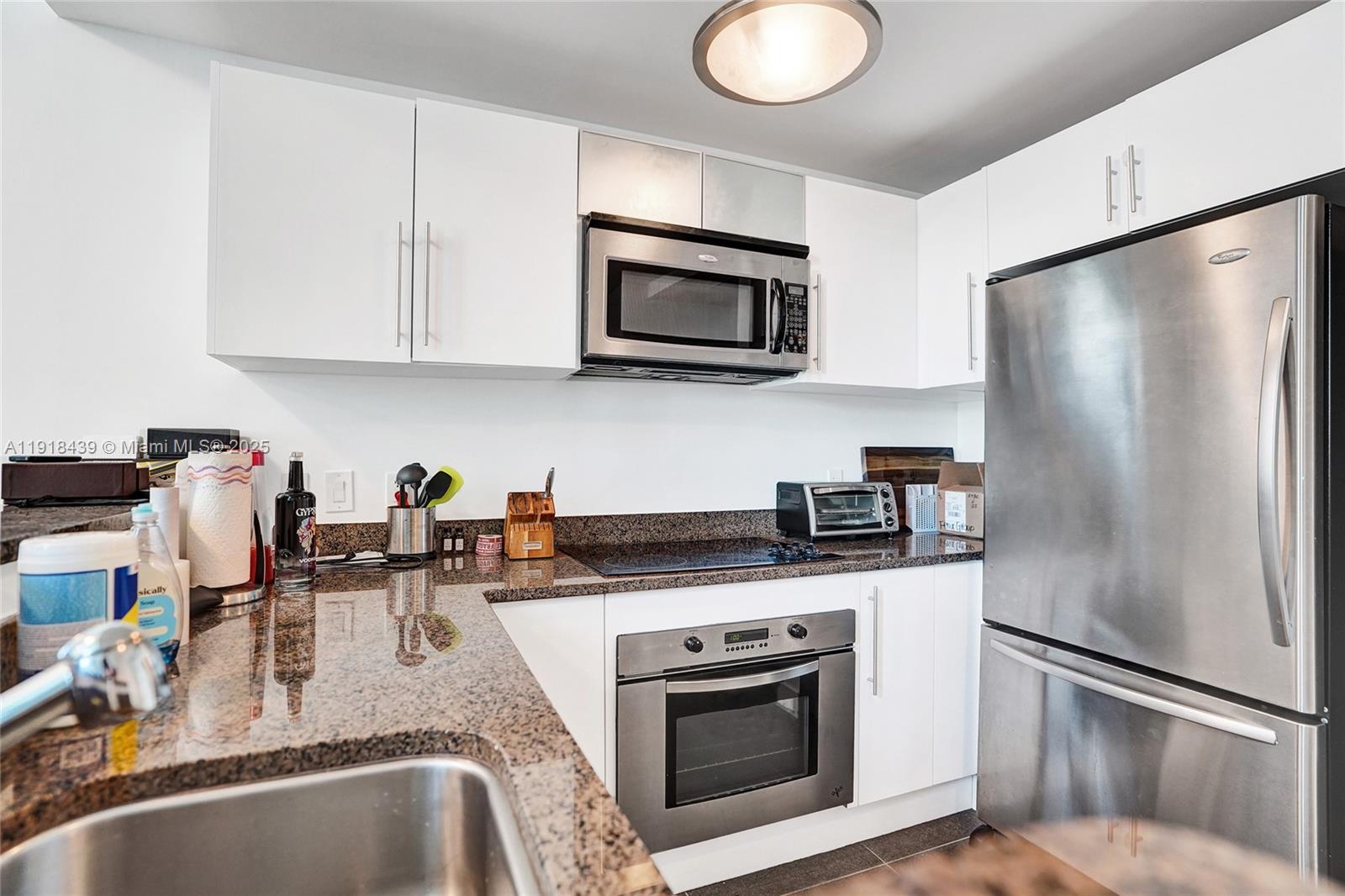 300 S Biscayne Blvd #L-1206 Miami, FL 33131