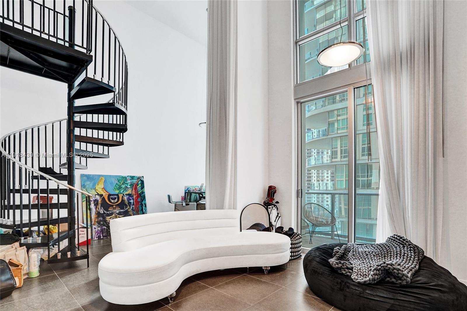 300 S Biscayne Blvd #L-1206 Miami, FL 33131