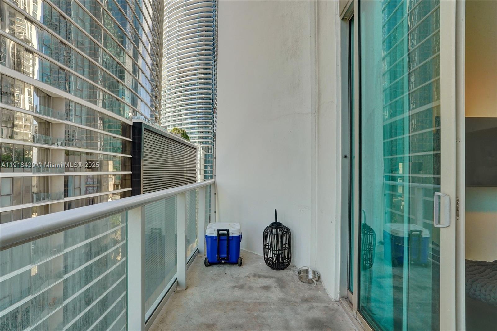 300 S Biscayne Blvd #L-1206 Miami, FL 33131