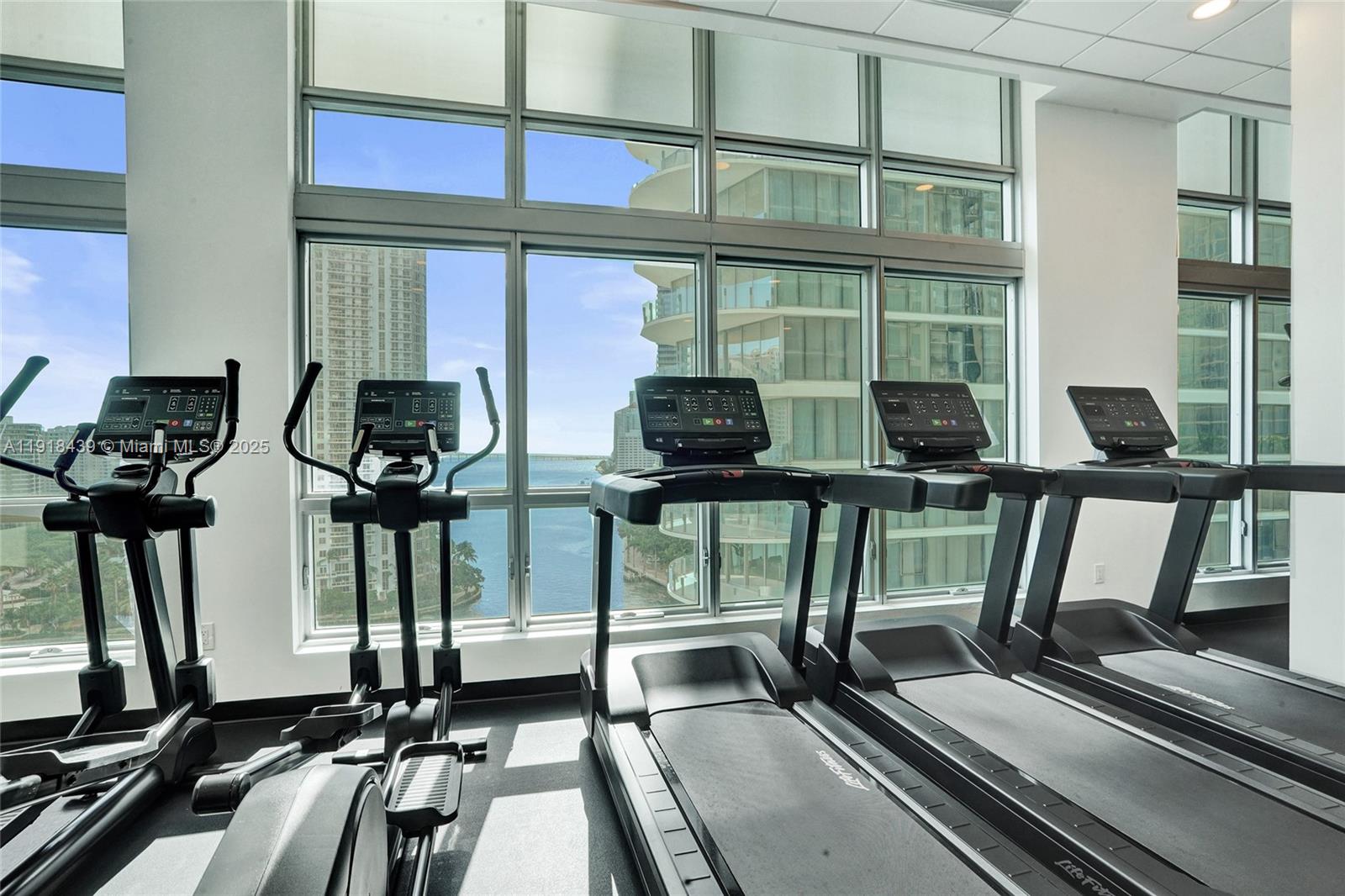 300 S Biscayne Blvd #L-1206 Miami, FL 33131