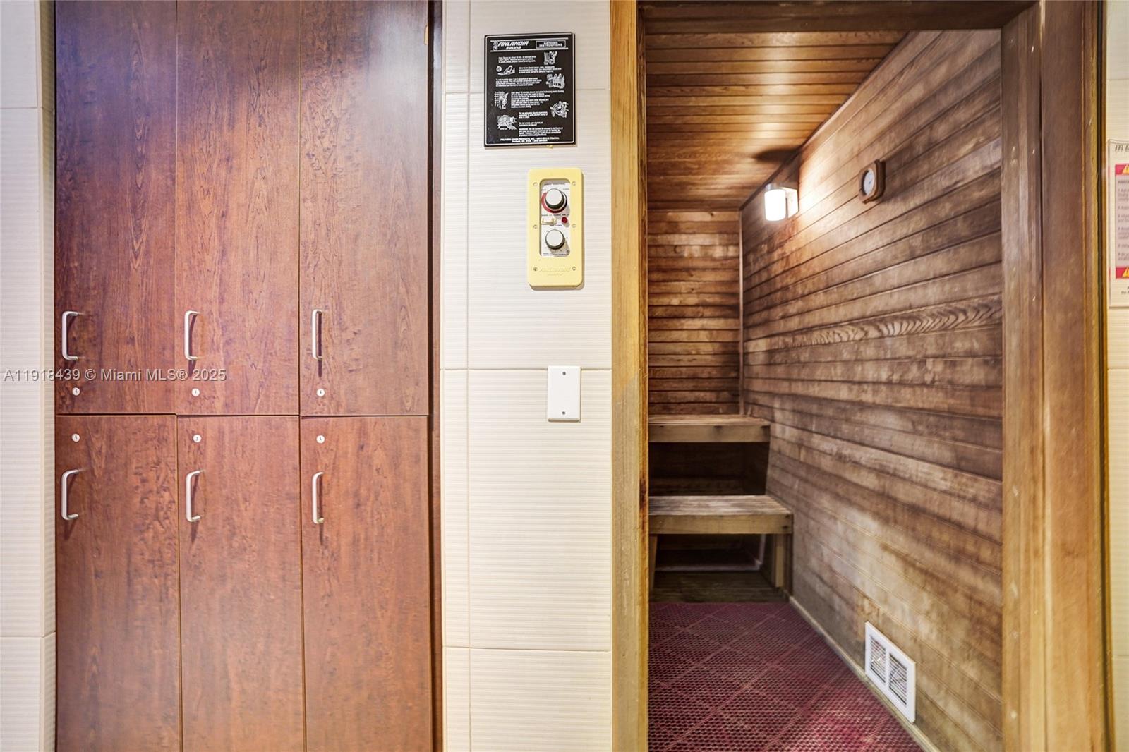 300 S Biscayne Blvd #L-1206 Miami, FL 33131