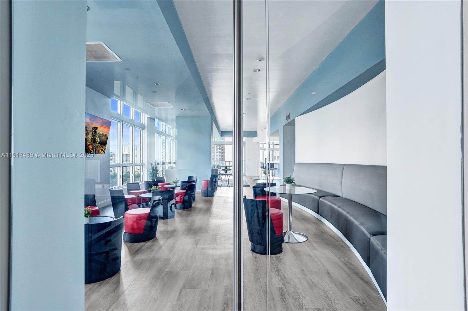 300 S Biscayne Blvd #L-1206 Miami, FL 33131