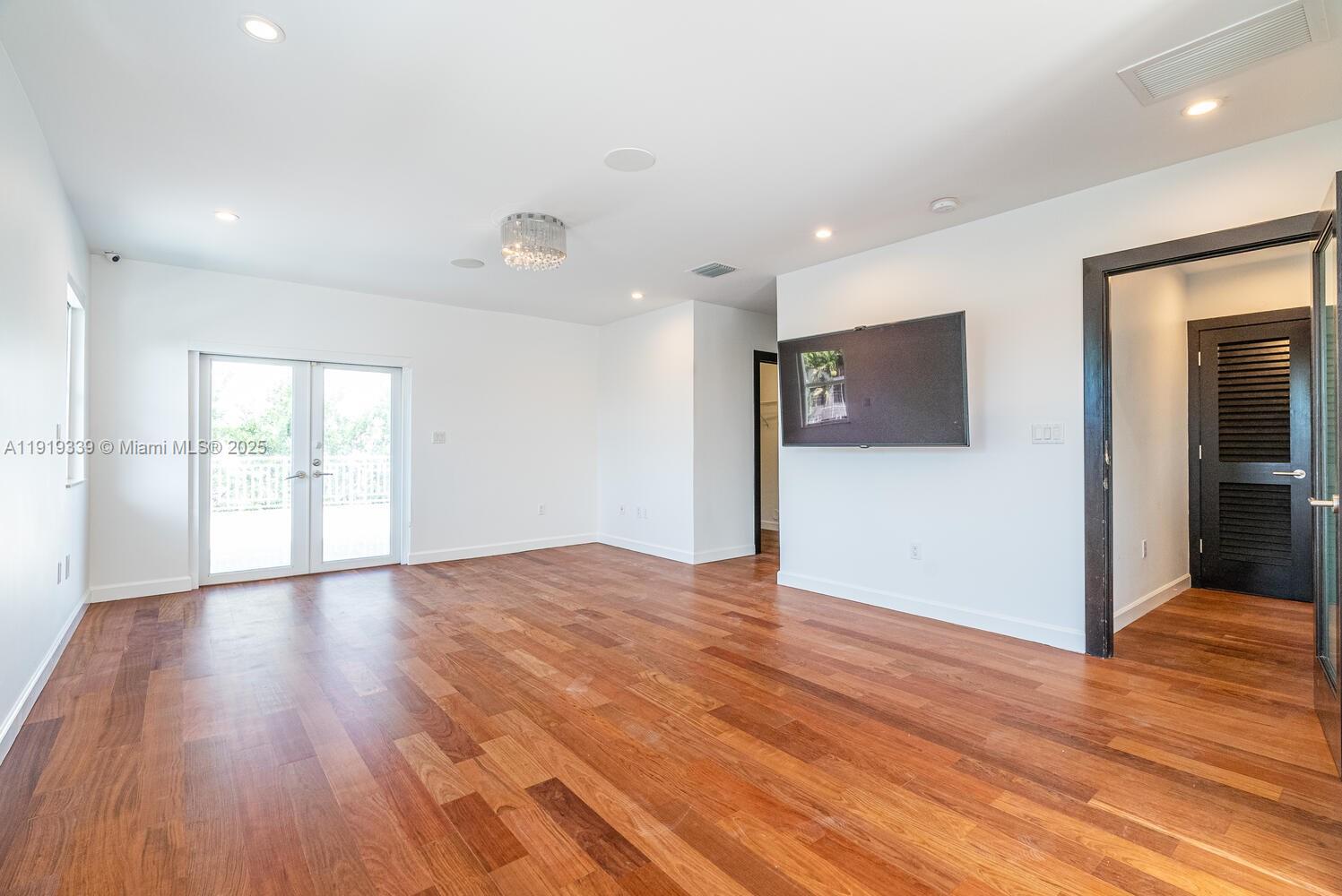 1130 Lugo Ave Coral Gables, FL 33156