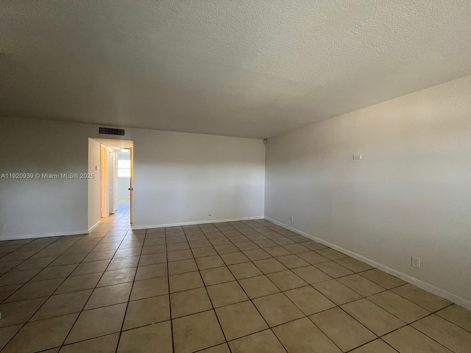 4160 NW 21st St #211-F