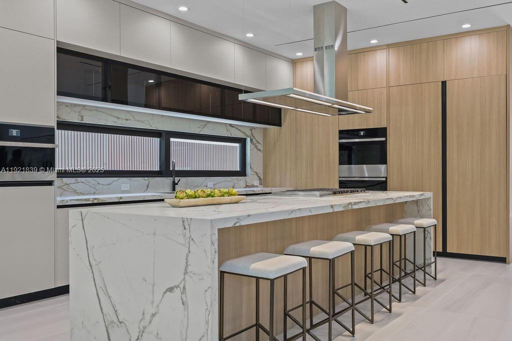 618 NE 17th Way Fort Lauderdale, FL 33304