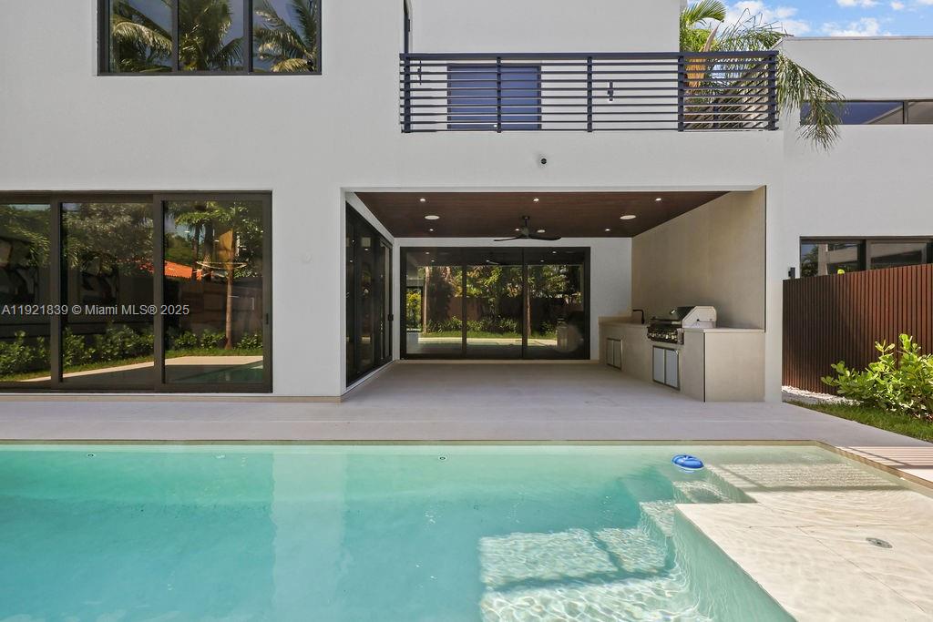 618 NE 17th Way Fort Lauderdale, FL 33304