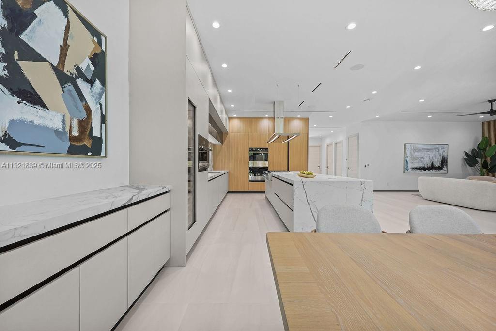 618 NE 17th Way Fort Lauderdale, FL 33304