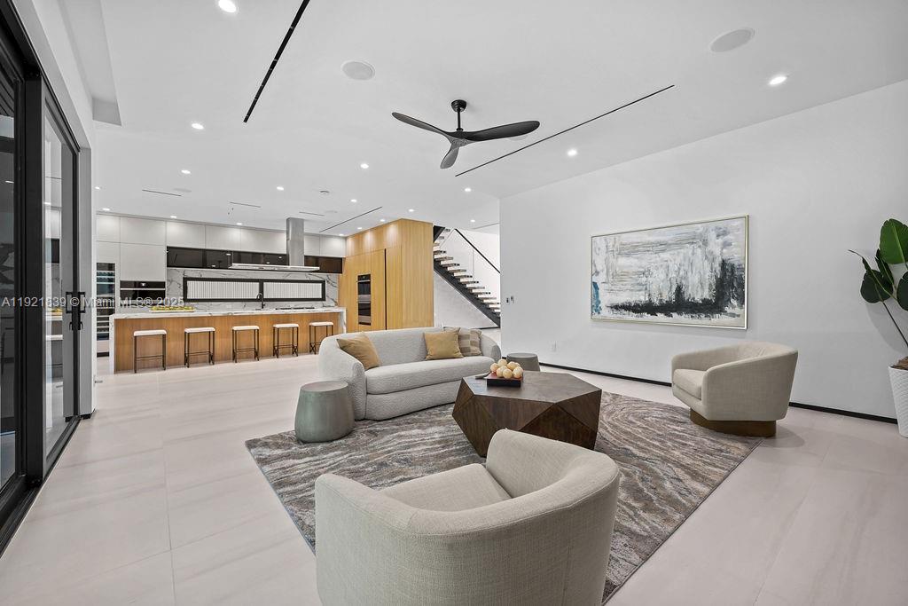 618 NE 17th Way Fort Lauderdale, FL 33304