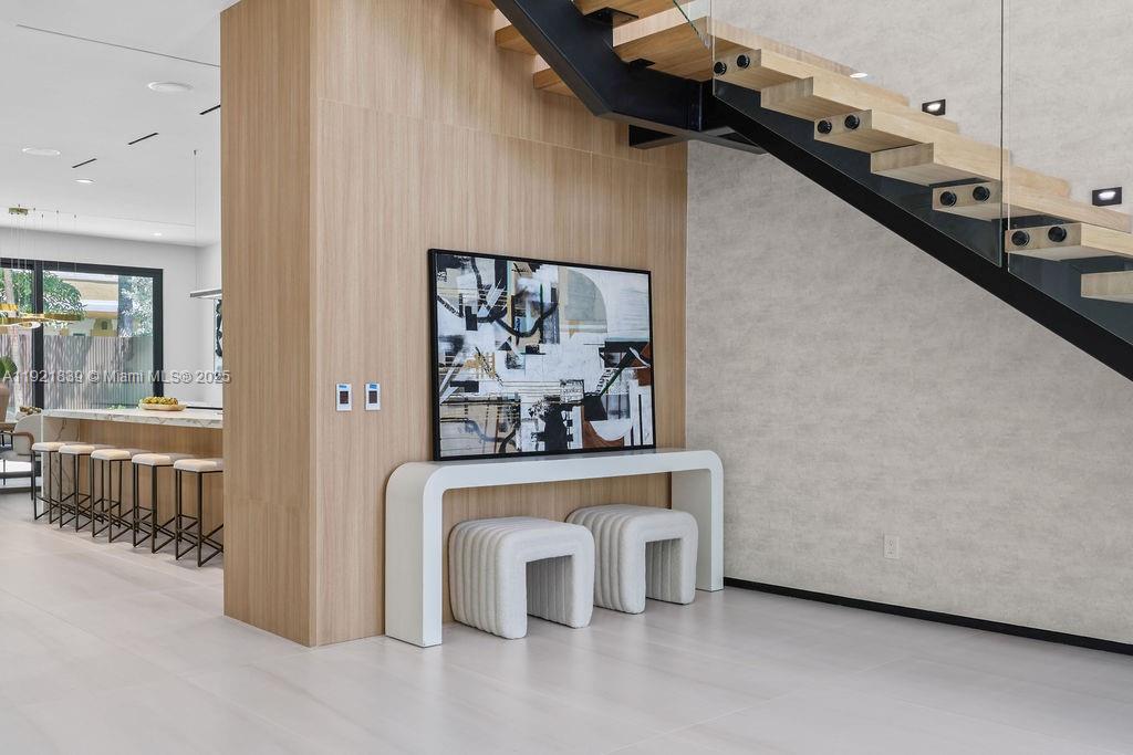 618 NE 17th Way Fort Lauderdale, FL 33304