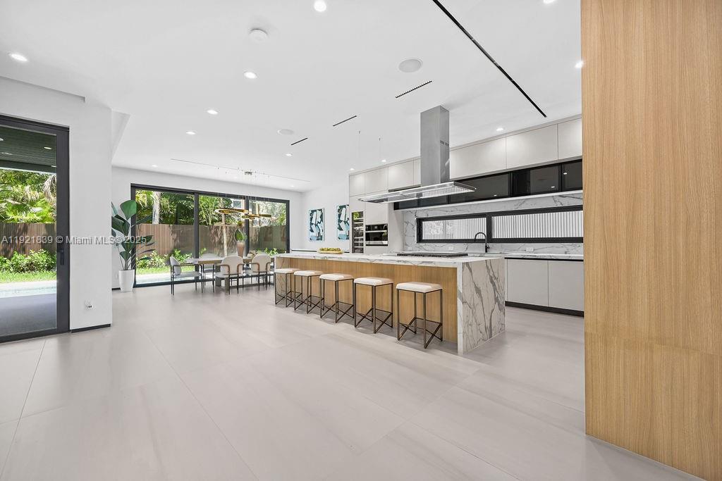 618 NE 17th Way Fort Lauderdale, FL 33304