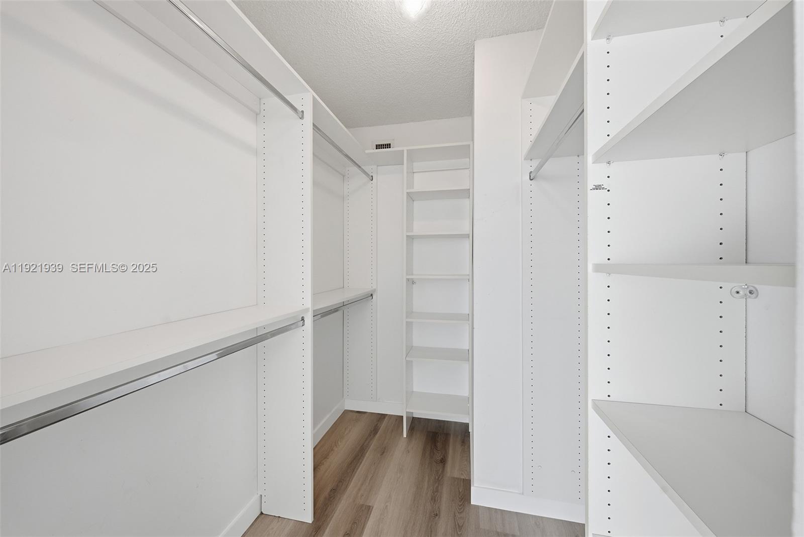 650 West Ave #2209 Miami Beach, FL 33139