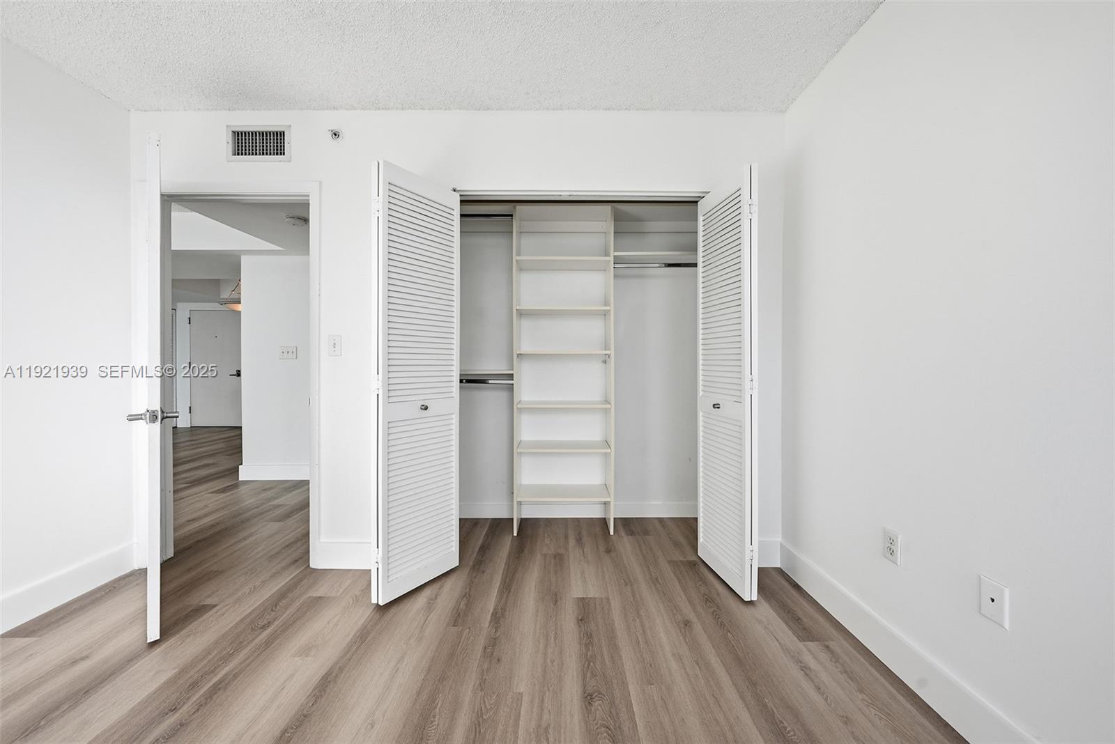 650 West Ave #2209 Miami Beach, FL 33139