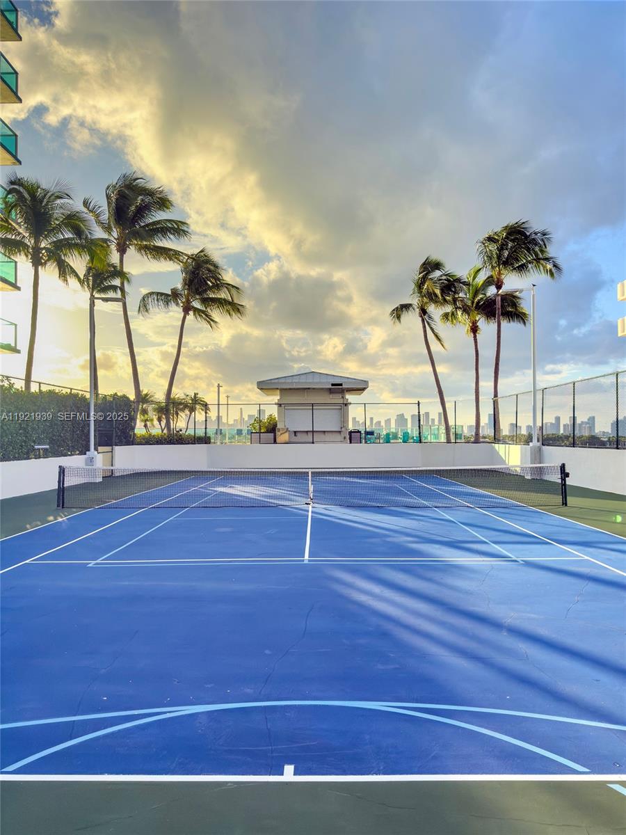 650 West Ave #2209 Miami Beach, FL 33139