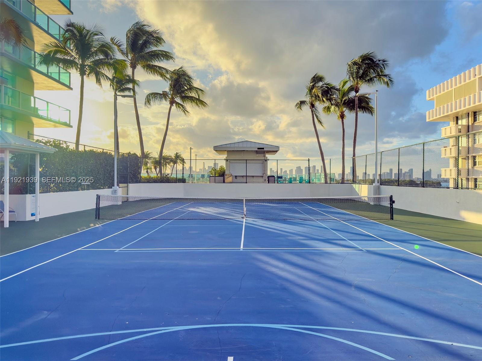 650 West Ave #2209 Miami Beach, FL 33139